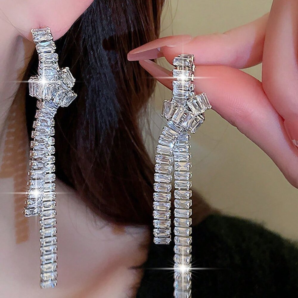 Silver Women's Luxury Cubic Zirconia Water Drop Dangle Earrings - Picture 2 of 6